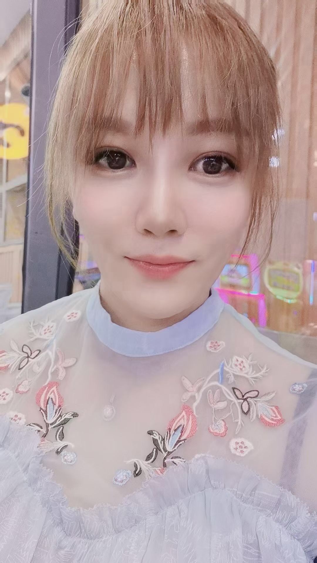 甜美少妇